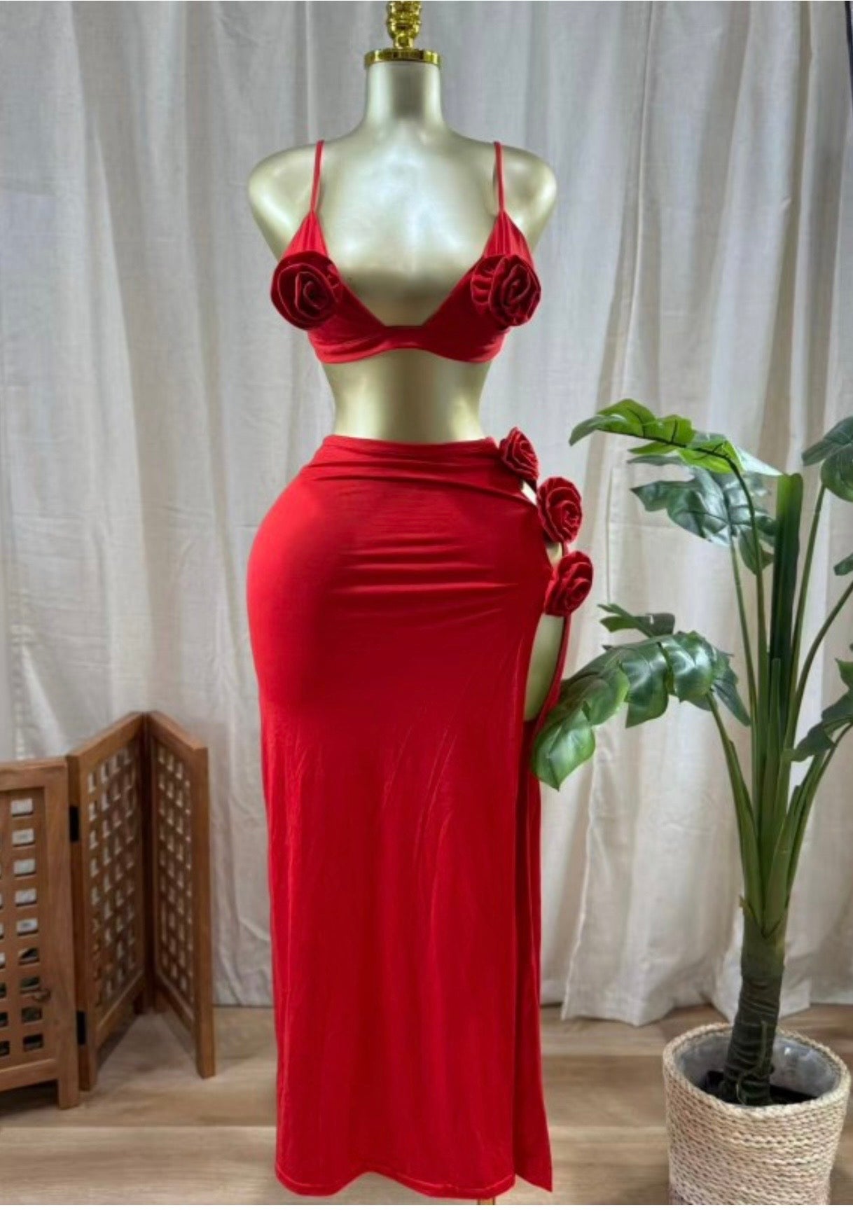RED ROSE